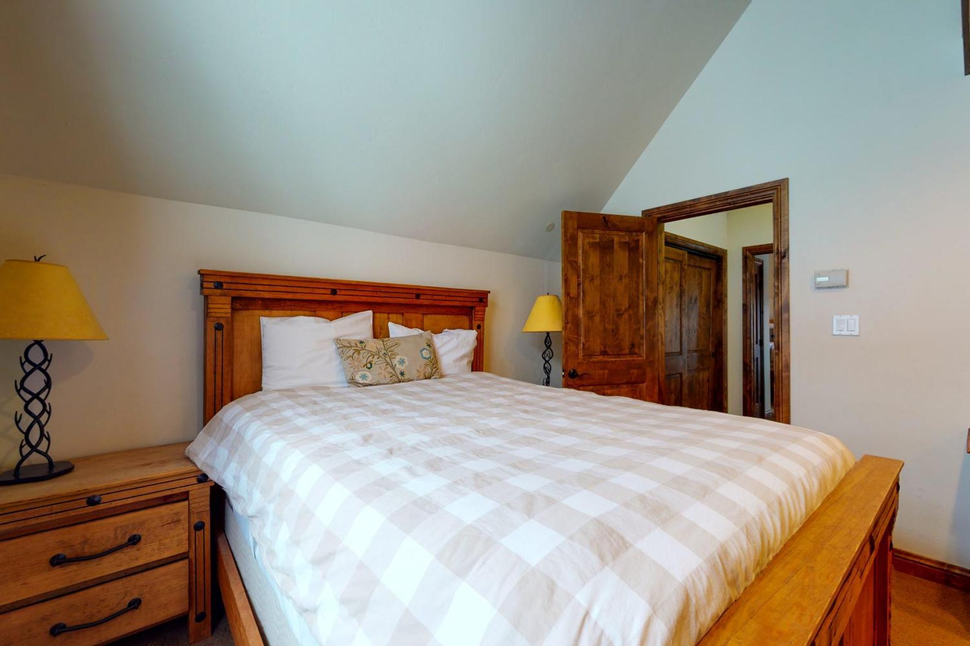 Ledges Villa Vail Room photo