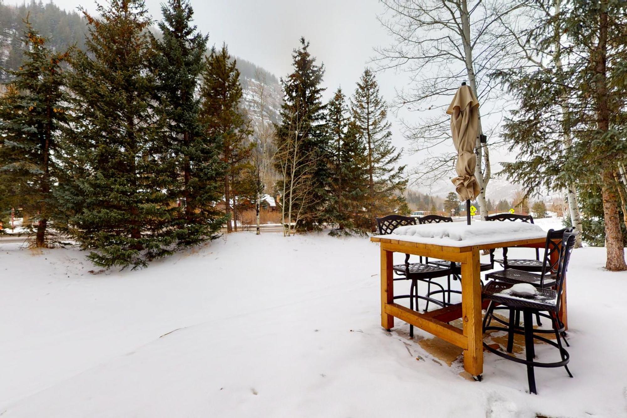 Ledges Villa Vail Room photo