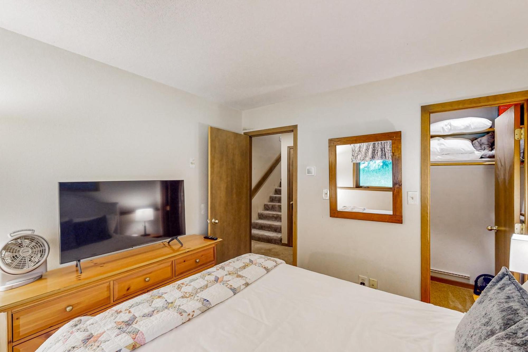 Ledges Villa Vail Room photo